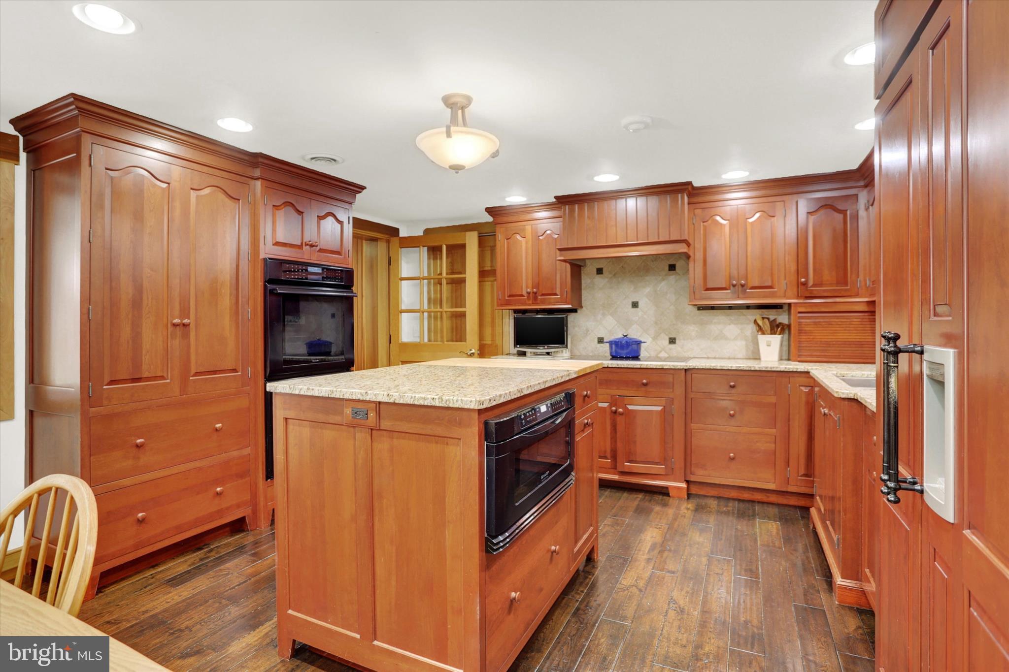 920 Cola Road Middletown, PA 17057 - Photo 55 of 134 Island