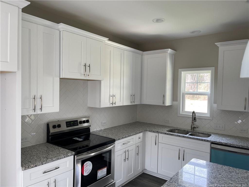 6861 Running Fox Road Hope Mills, NC 28348 - Photo 26 of 28 Photo 26