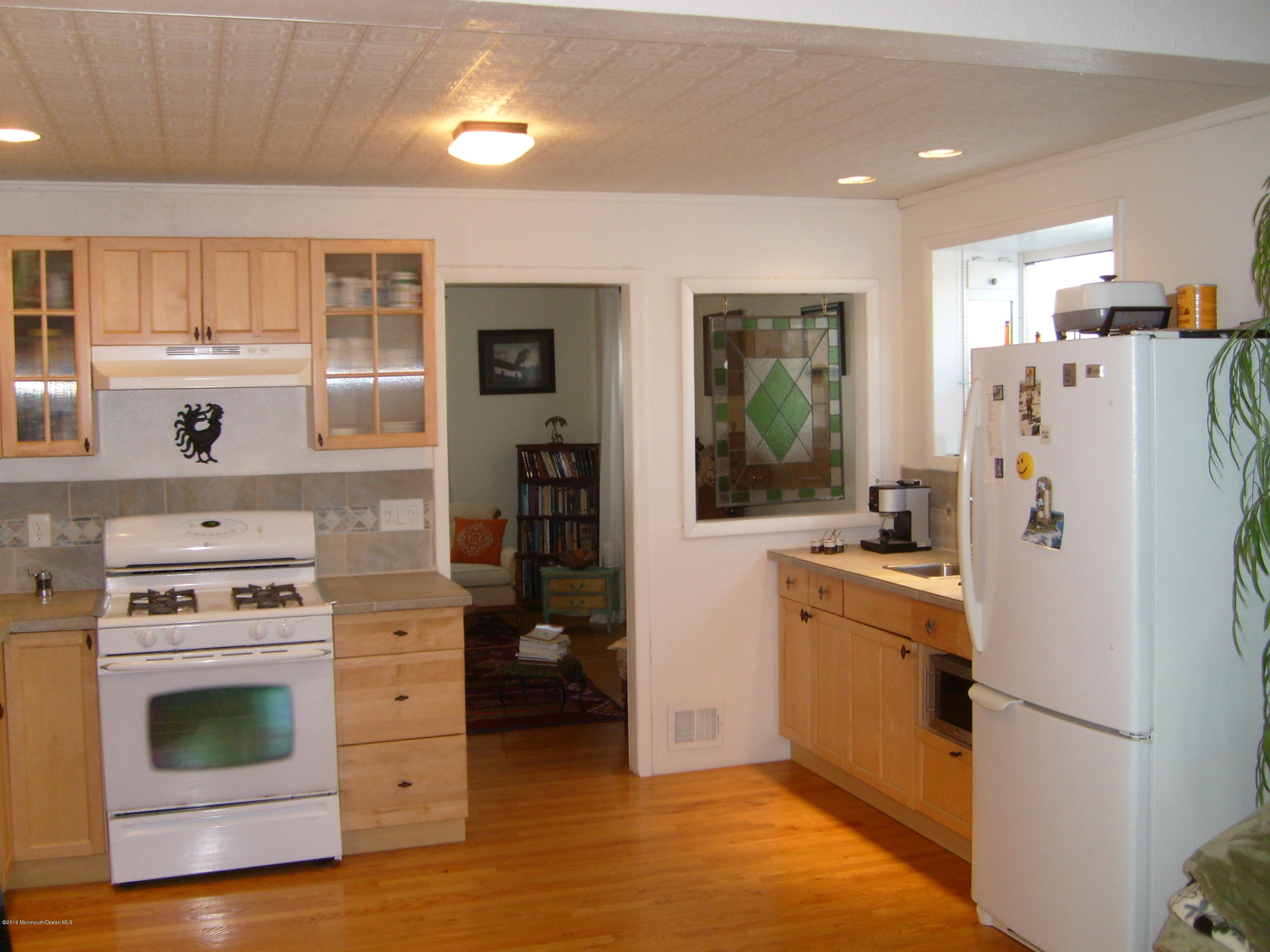 88 Campbell Street Red Bank, NJ 07701 - Photo 6 of 7 S7300759