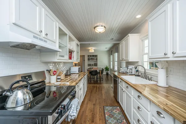 $799,000 | 1128 Carter Avenue, Mount Pleasant, SC 29464