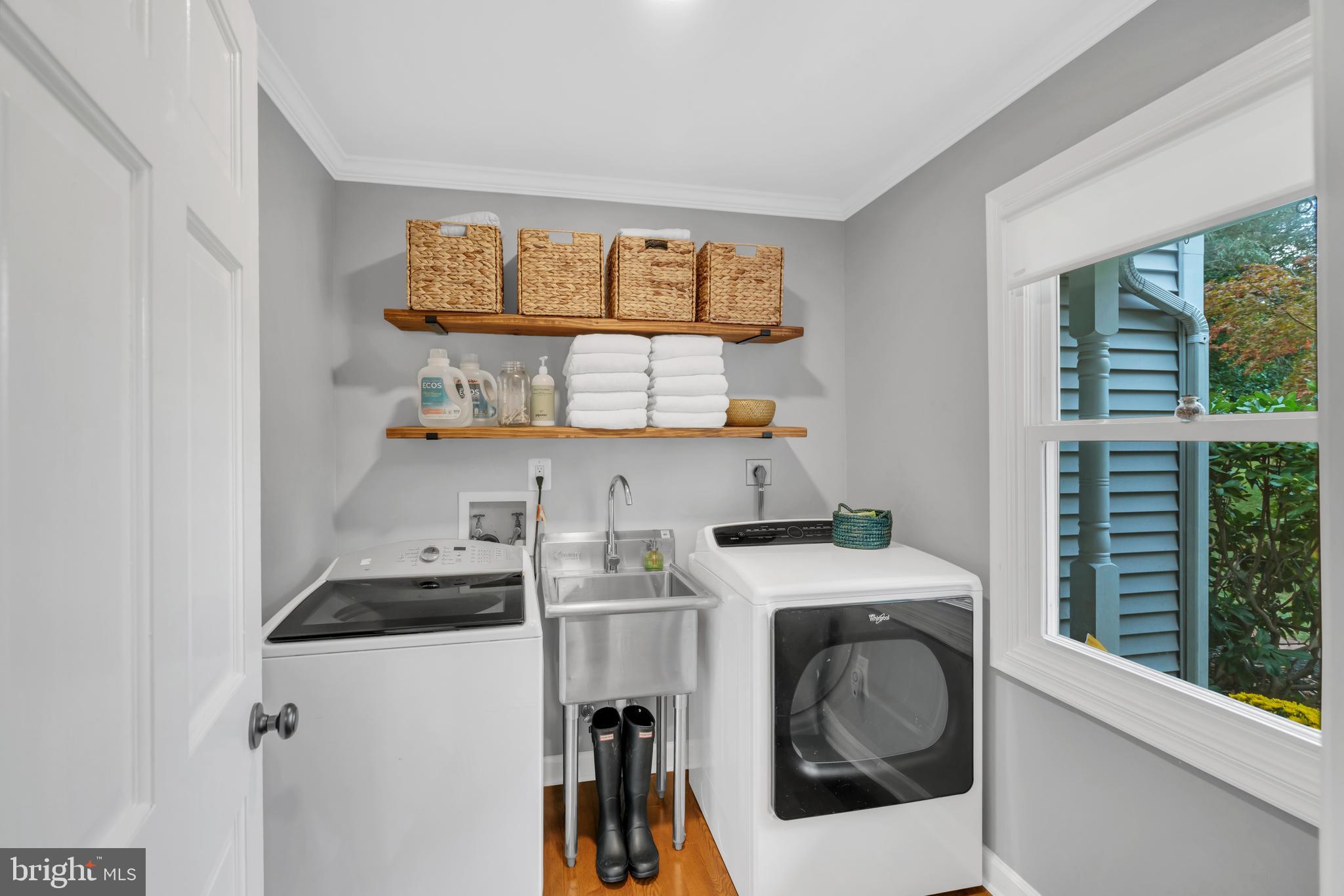 12227 Chapel Road Clifton, VA 20124 - Photo 15 of 53 Main Level Laundry Area