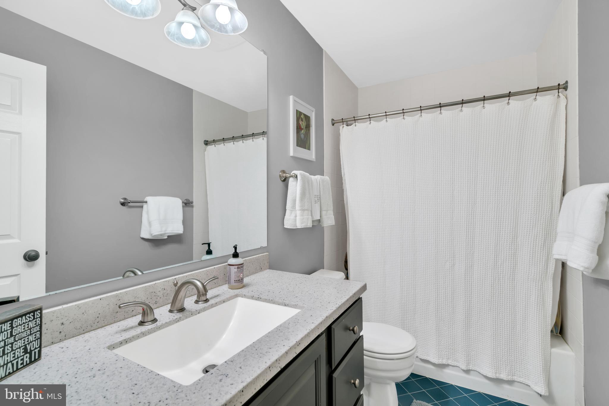12227 Chapel Road Clifton, VA 20124 - Photo 26 of 53 Full Bath