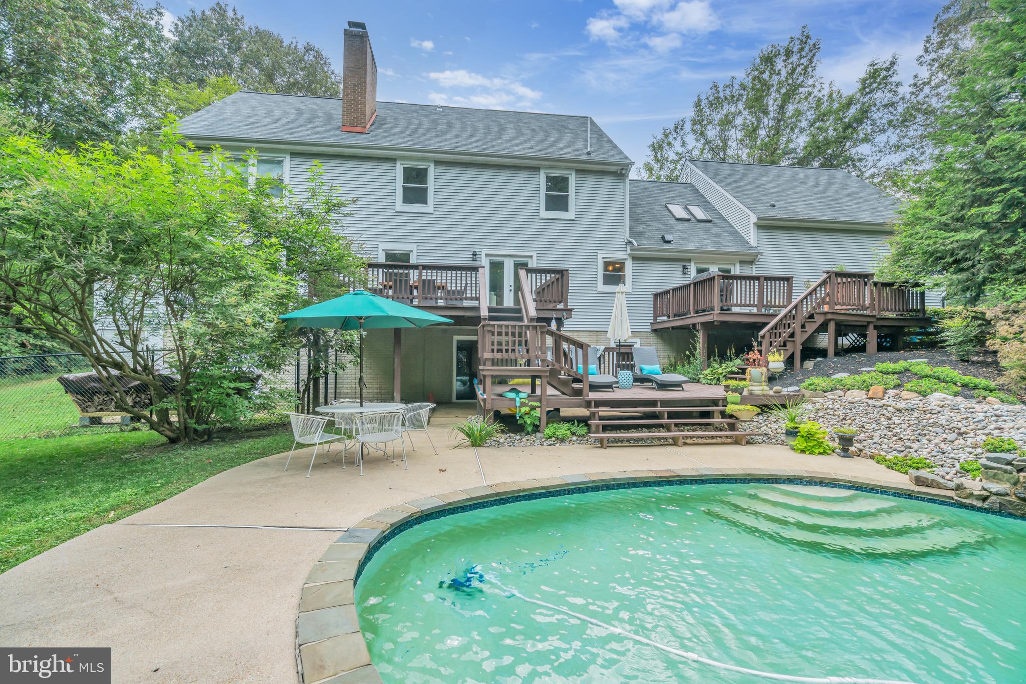 12227 Chapel Road Clifton, VA 20124 - Photo 36 of 53 Patio/Pool