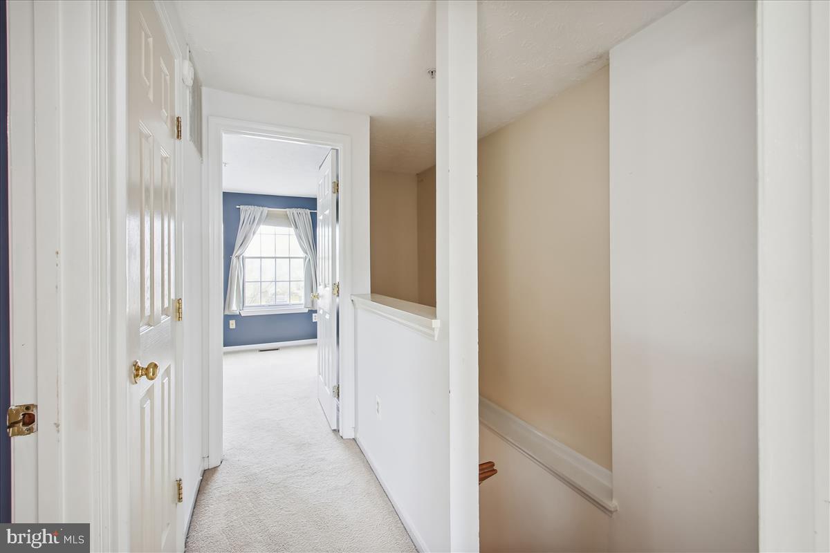 1260 Quaker Ridge Drive Arnold, MD 21012 - Photo 17 of 39 Upper Level Hall