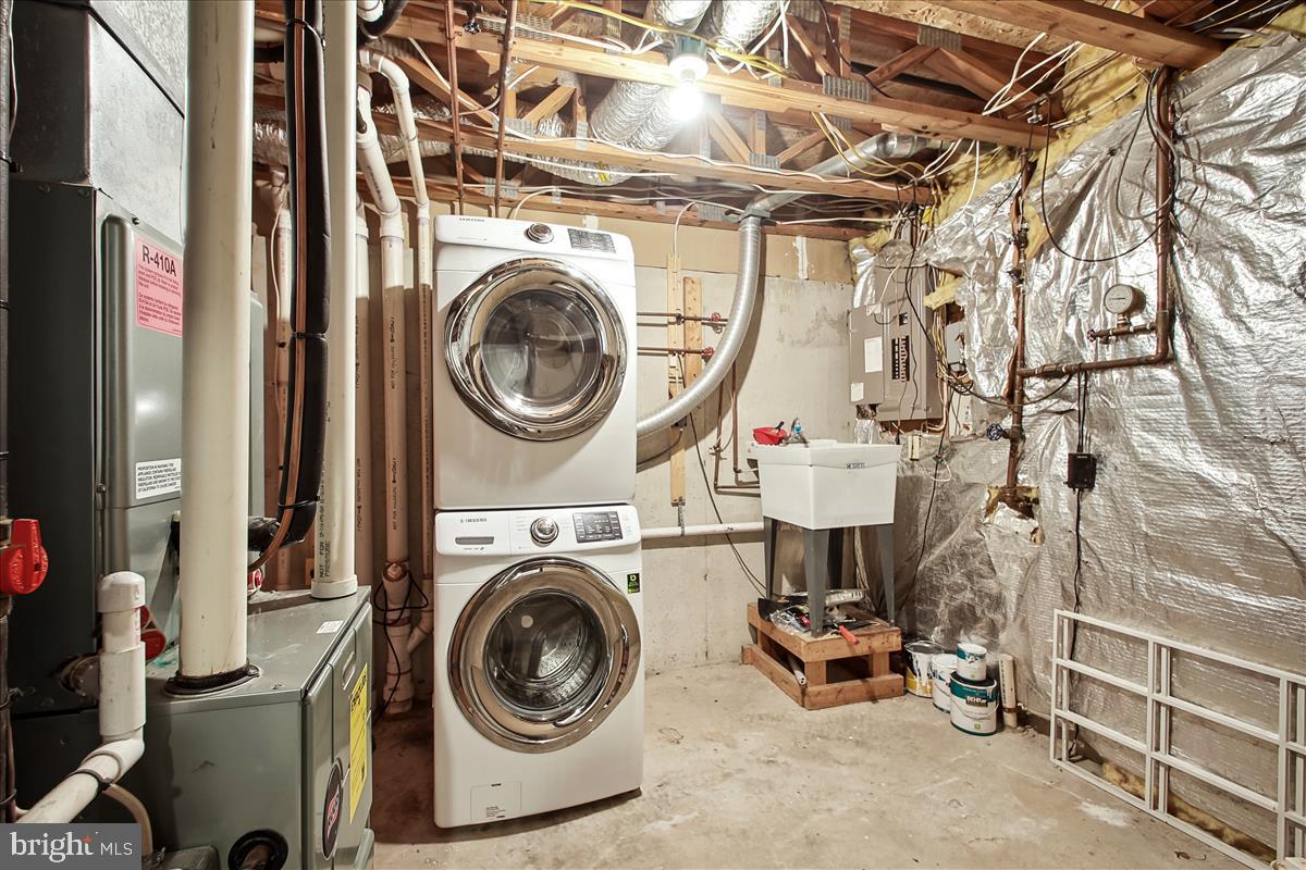 1260 Quaker Ridge Drive Arnold, MD 21012 - Photo 32 of 39 Lower Level Laundry