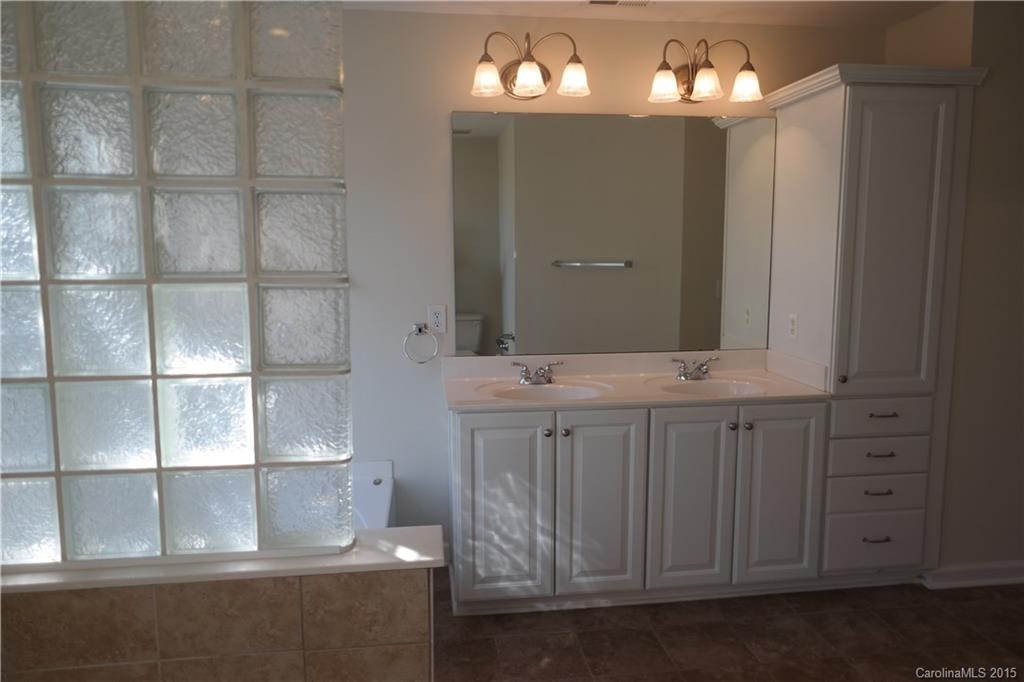 8632 Camberly Road Huntersville, NC 28078 - Photo 9 of 20 Gallery Image 9