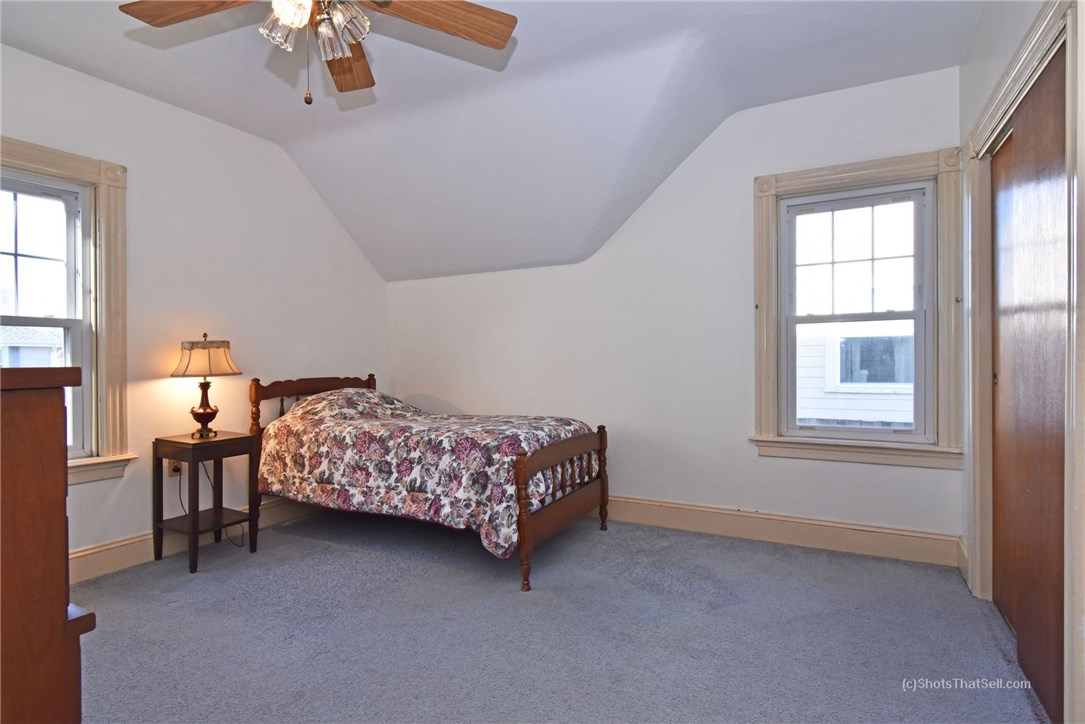57 Chiswick Road Cranston, RI 02905 - Photo 30 of 40