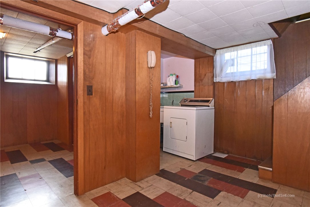 57 Chiswick Road Cranston, RI 02905 - Photo 34 of 40