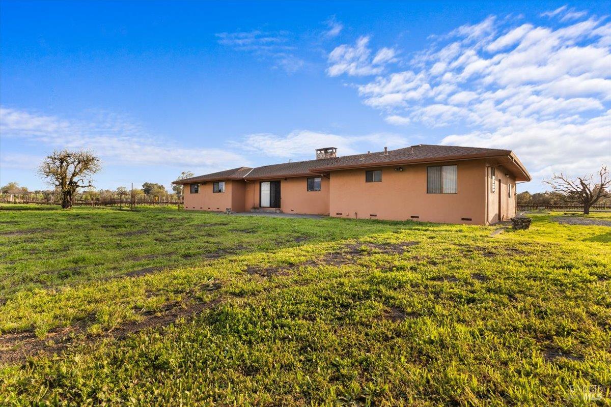 2062 Woolsey Road Fulton, CA 95439 - Photo 32 of 44 a front view of house with yard