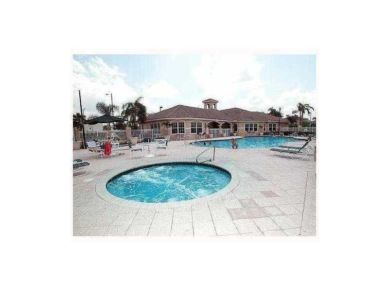 5055 Wiles Road, Unit 201 Pompano Beach, FL 33073 - Photo 3 of 18 Photo 3
