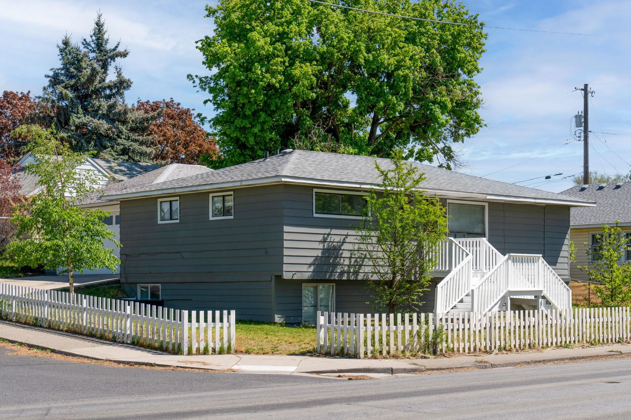 5724 North Nevada Street Spokane, WA 99208 - Photo 2 of 33