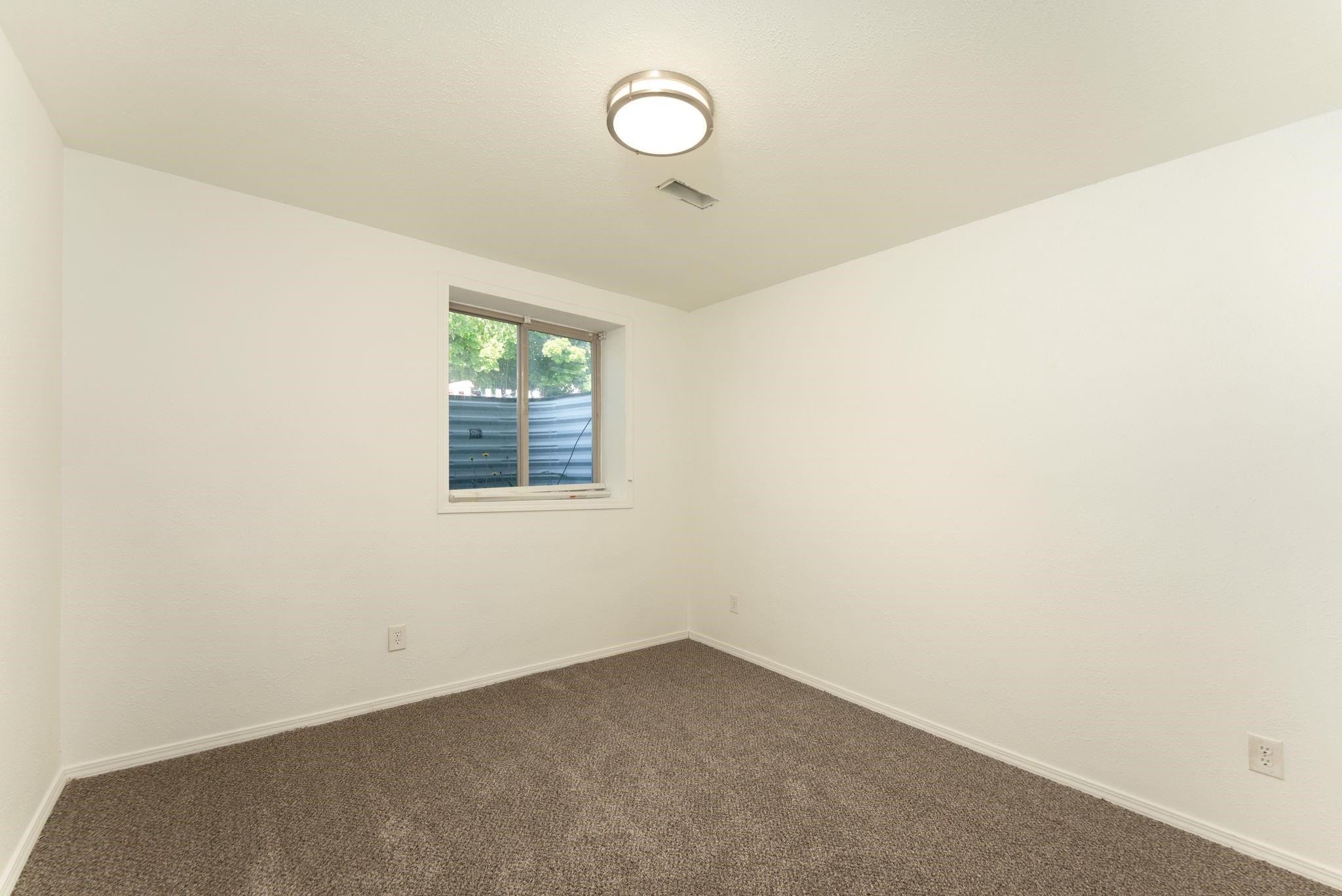 5724 North Nevada Street Spokane, WA 99208 - Photo 29 of 33