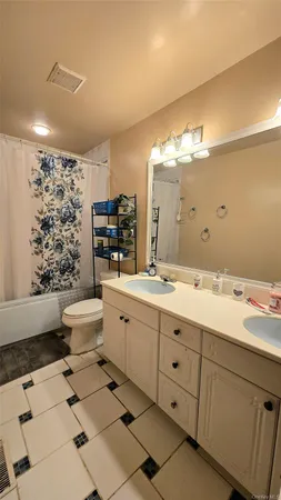 $249,925 | 12 Redwood Drive, Highland Mills, NY 10930