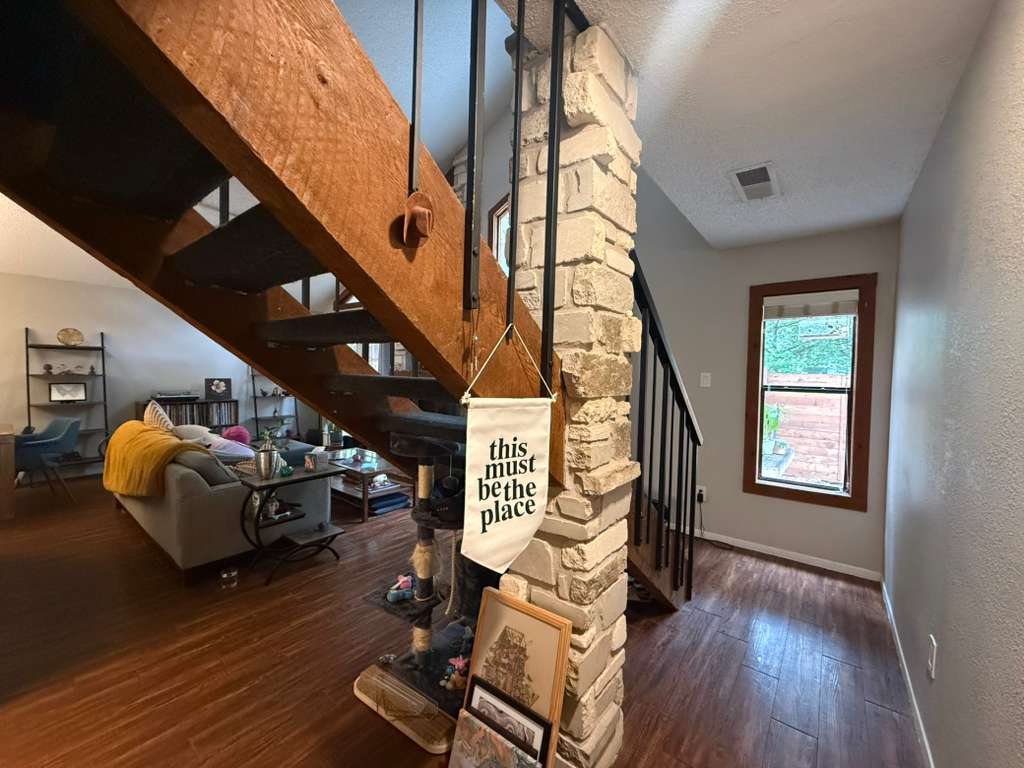 1712 Cinnamon Path, Unit A Austin, TX 78704 - Photo 2 of 33