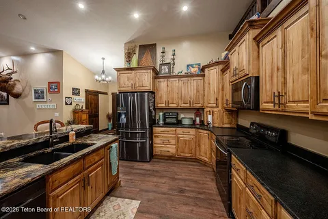 $1,199,000 | 3170 Highway 30, Cokeville, WY 83114