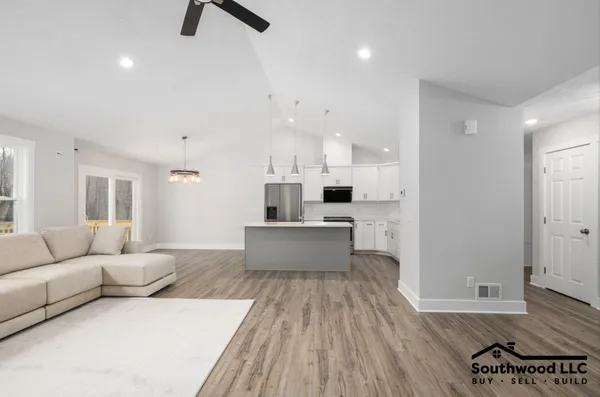 $624,900 | 15 15 Mile Road Northeast, Sparta, MI 49345