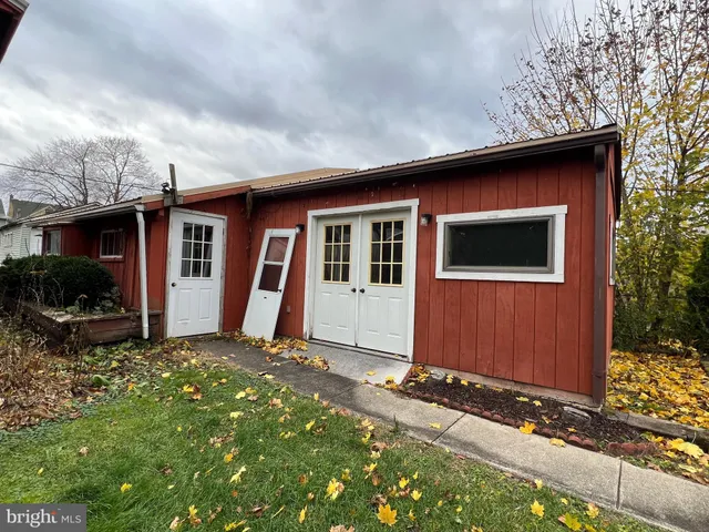 $172,500 | 323 North Hobart, Gordon, PA 17921