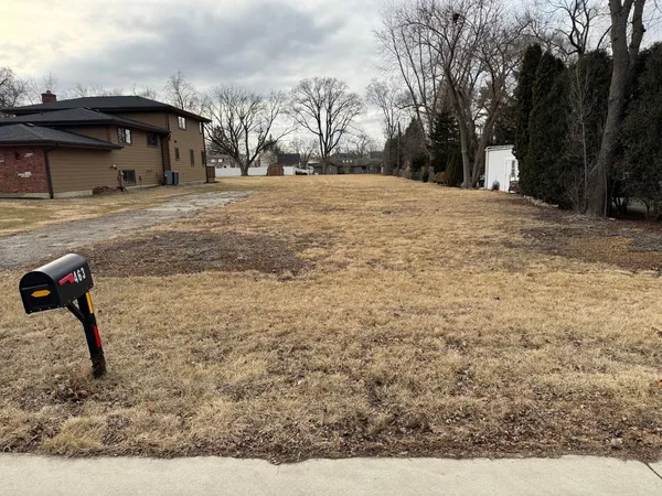 $295,000 | 462 South Warren Avenue, Palatine, IL 60074