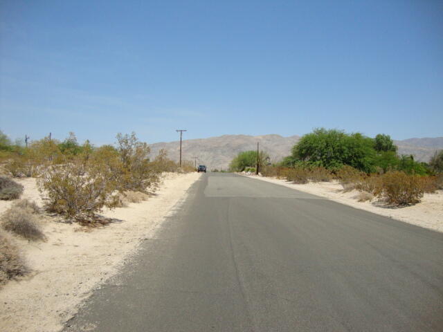 21 Berry Road Desert Hot Springs, CA 92241 - Photo 11 of 14 DSC00795