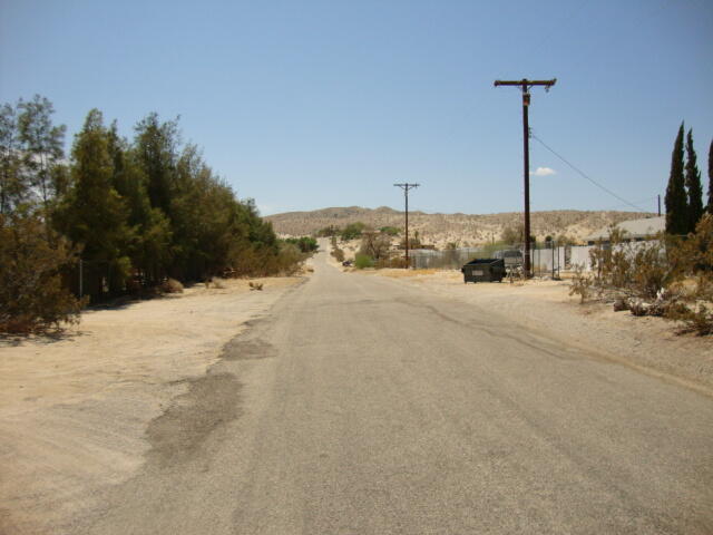 21 Berry Road Desert Hot Springs, CA 92241 - Photo 4 of 14 DSC00788