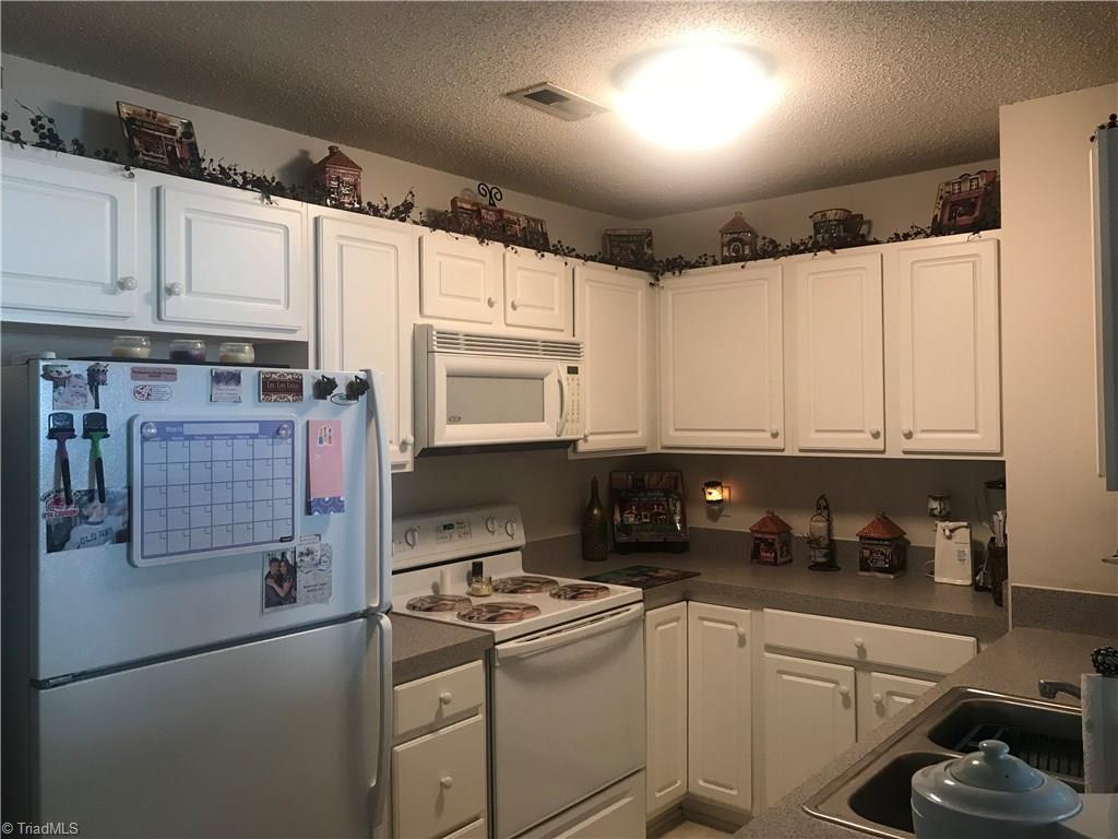 131 James Road High Point, NC 27265 - Photo 2 of 10 Gallery Image 2