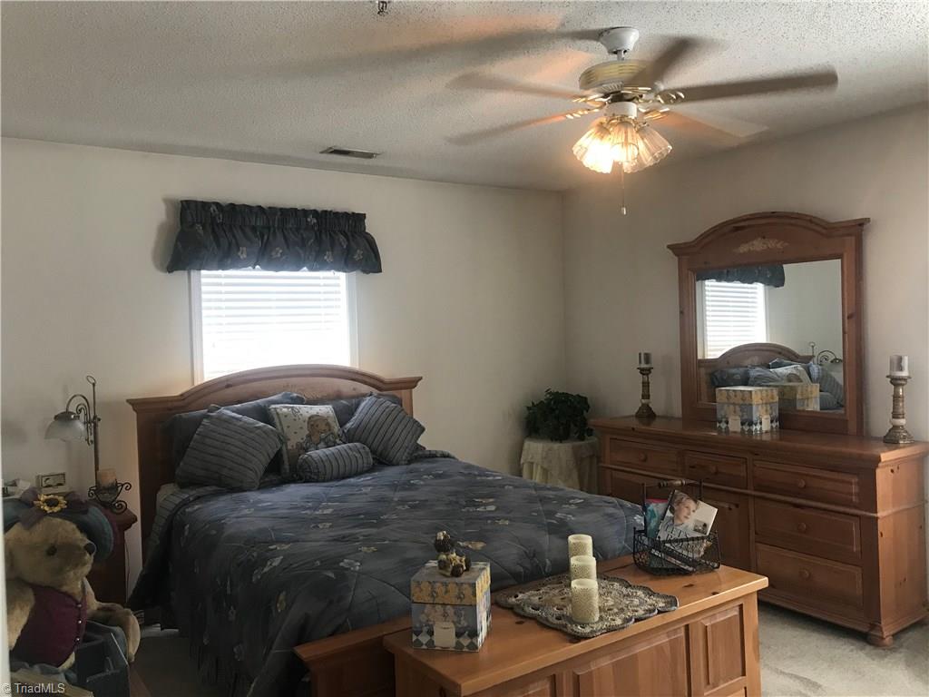 131 James Road High Point, NC 27265 - Photo 6 of 10 Gallery Image 6