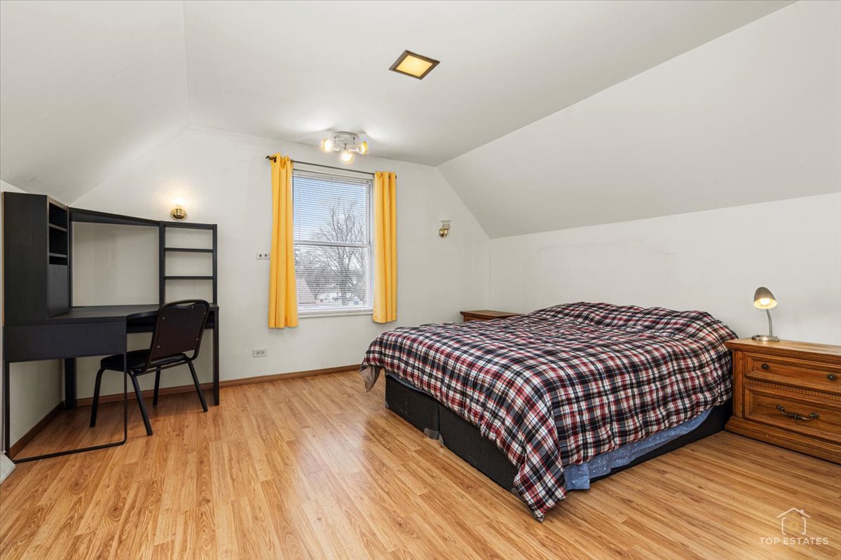 128 South Michigan Avenue Addison, IL 60101 - Photo 13 of 29