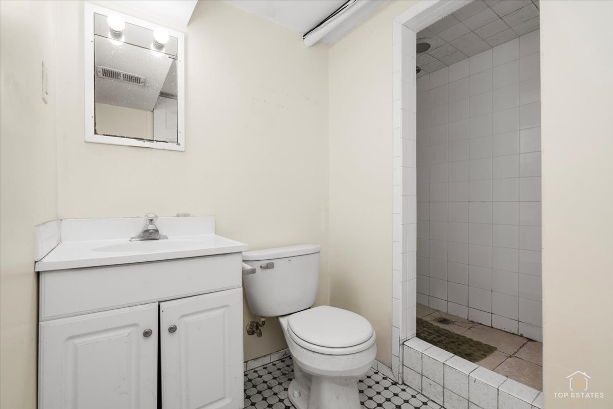 128 South Michigan Avenue Addison, IL 60101 - Photo 20 of 29