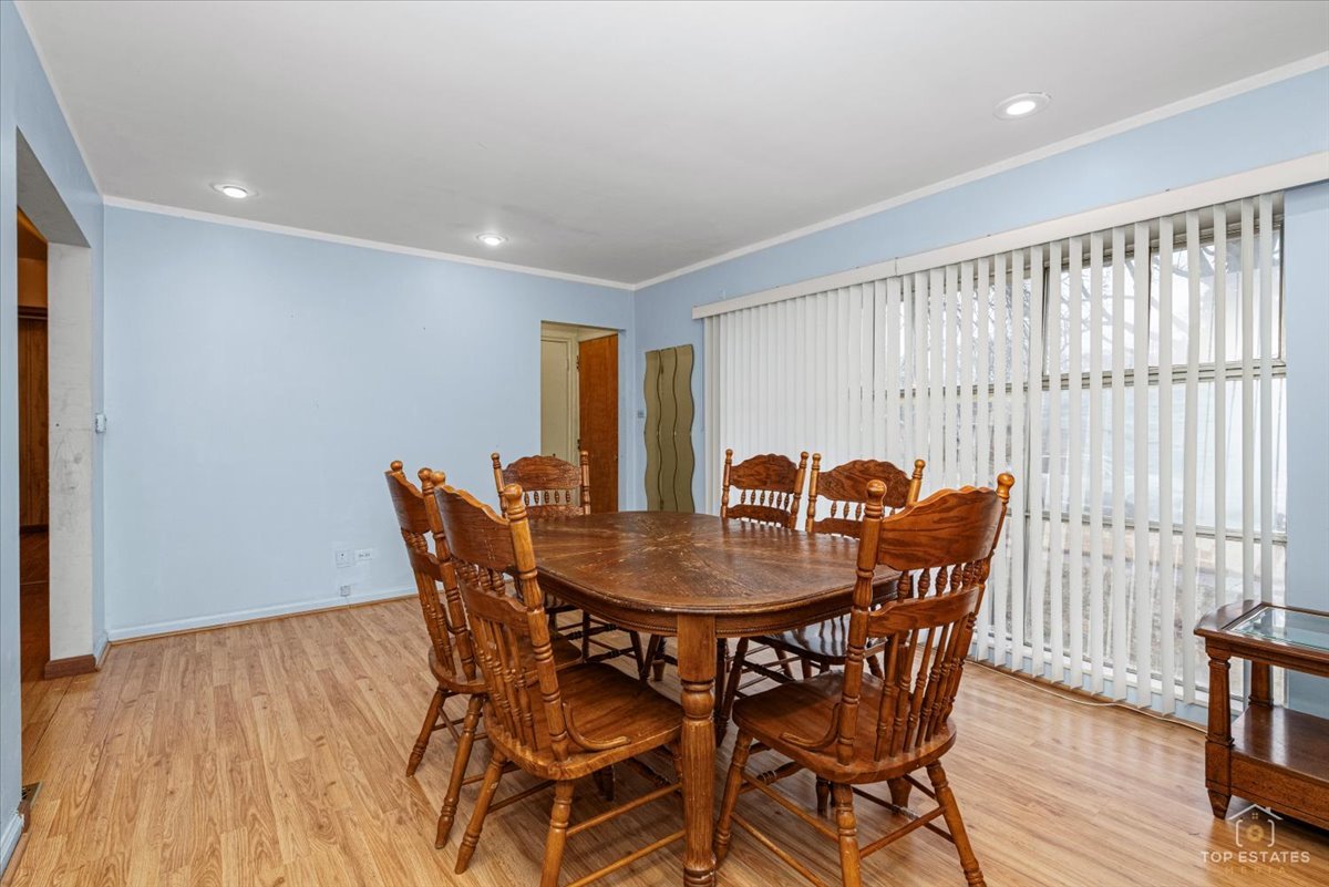 128 South Michigan Avenue Addison, IL 60101 - Photo 4 of 29