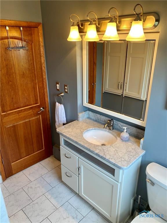 3929 Seaman Road Oregon, OH 43616 - Photo 32 of 50 Marble counter.