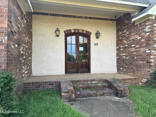 $324,900 | 103 Rosemont Drive, Brandon, MS 39042
