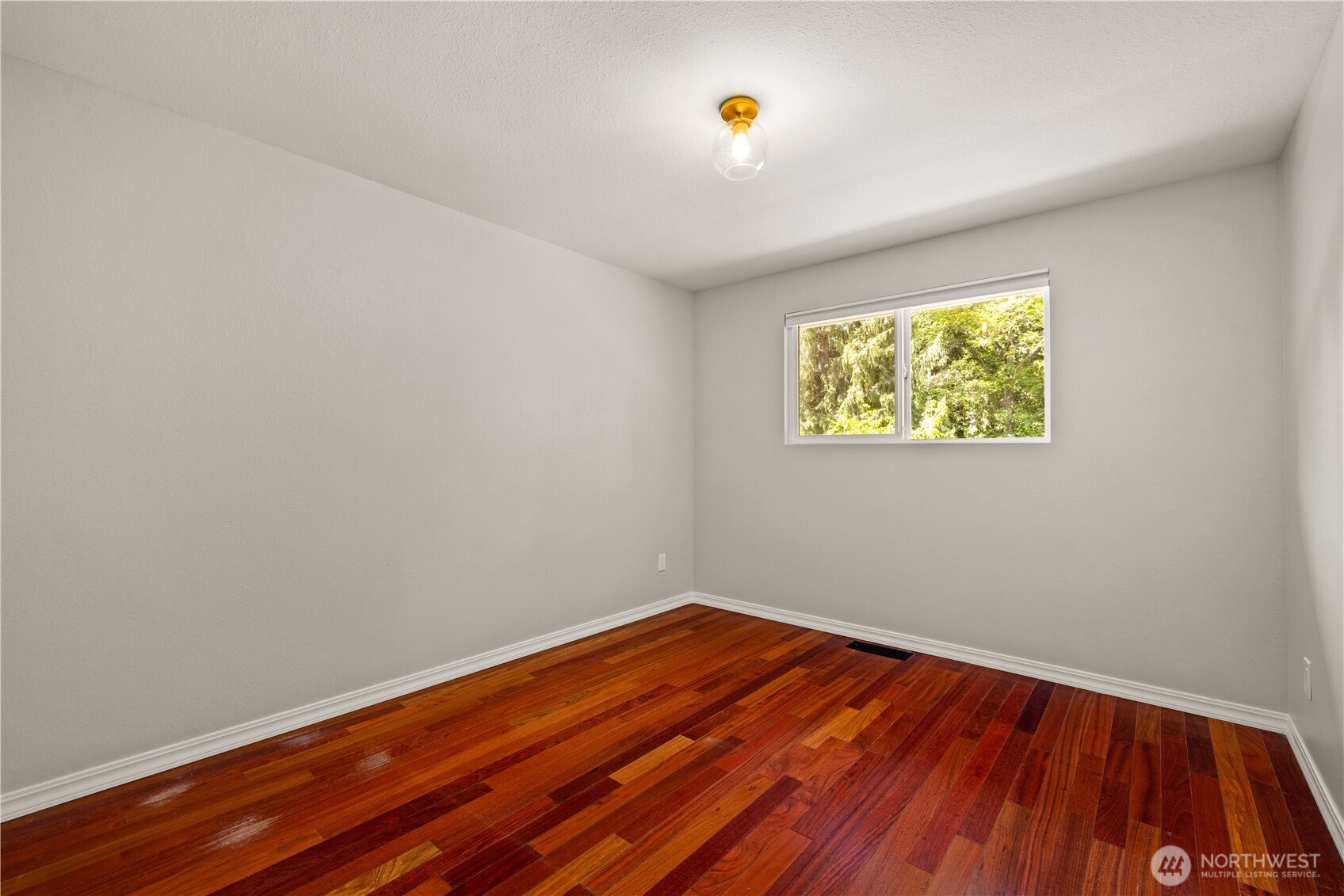 8021 181st Place Southwest Edmonds, WA 98026 - Photo 22 of 40