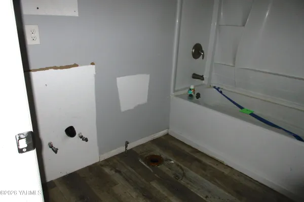 $229,900 | 208 North Alder Street, Toppenish, WA 98948