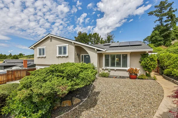 $849,900 | 105 Woodstock Court, Benicia, CA 94510
