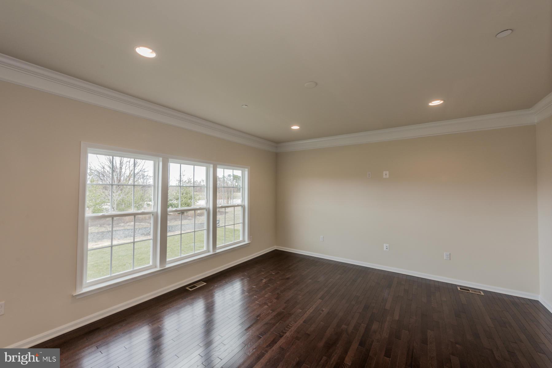 8145 Ridgely Loop Severn, MD 21144 - Photo 12 of 28 Interior (General)