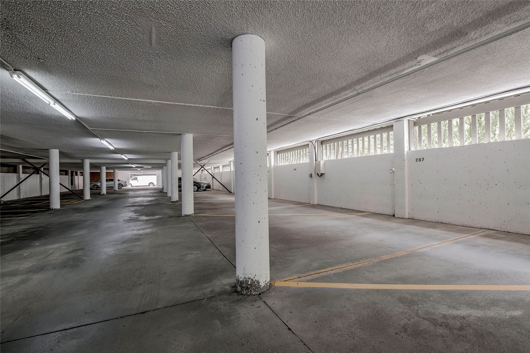 400 West Main Street, Unit 306 Frisco, CO 80443 - Photo 25 of 25 a view of a hallway