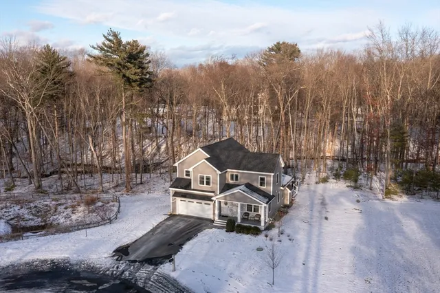 $979,000 | 9 Billis Way, Groveland, MA 01834