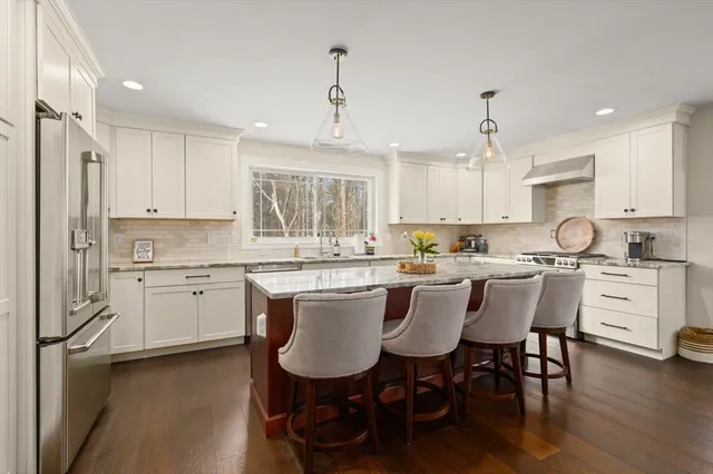 $979,000 | 9 Billis Way, Groveland, MA 01834