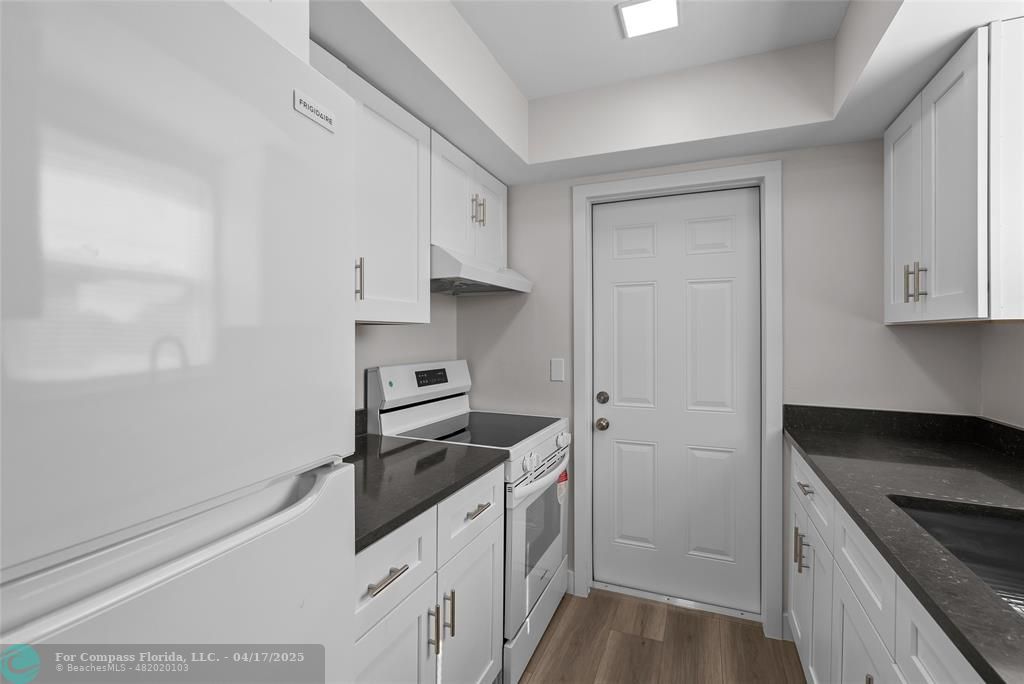 1150 East Sample Road, Unit 202 Pompano Beach, FL 33064 - Photo 4 of 20