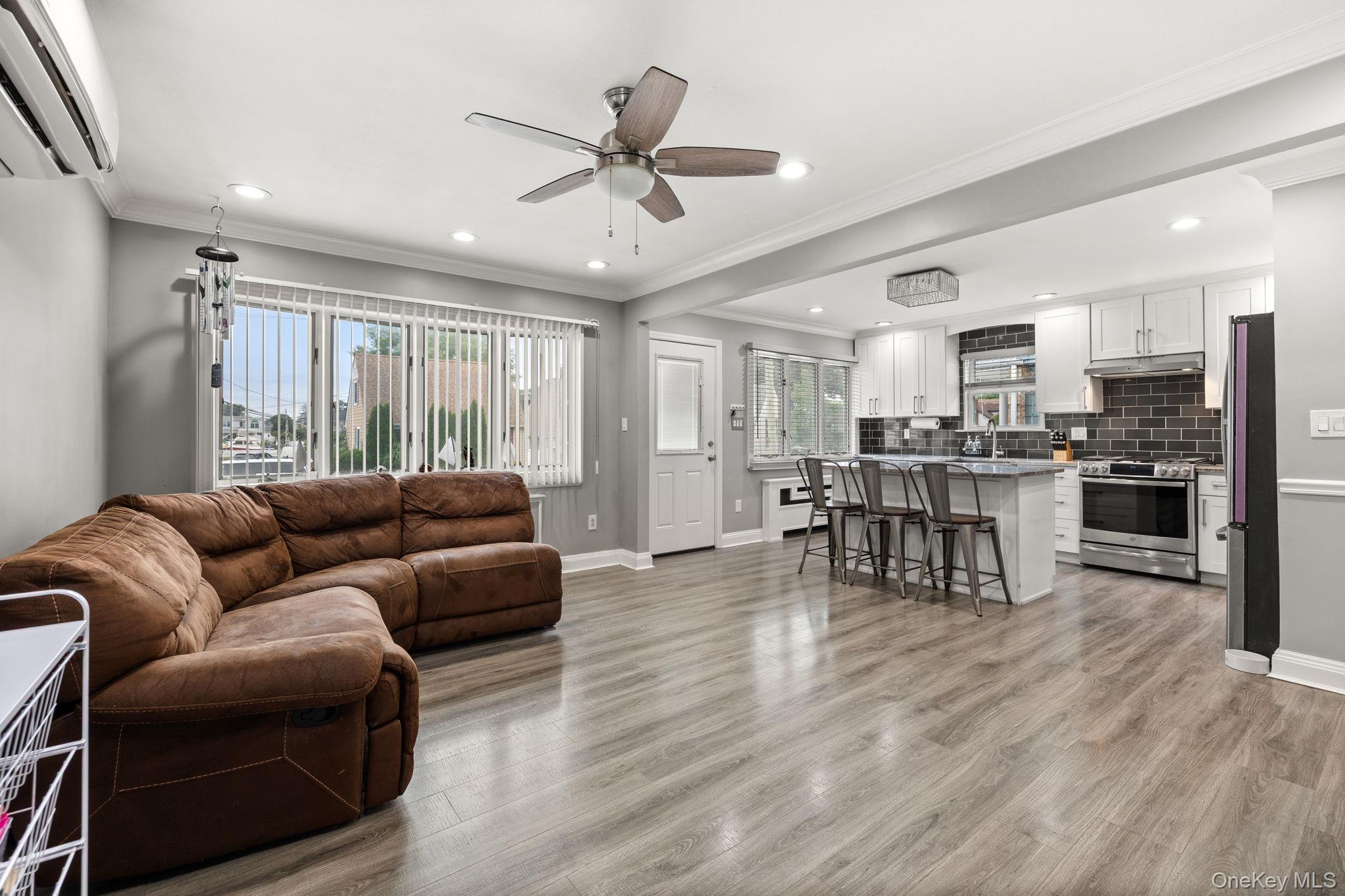 2383 Riverside Drive Wantagh, NY 11793 - Photo 11 of 30