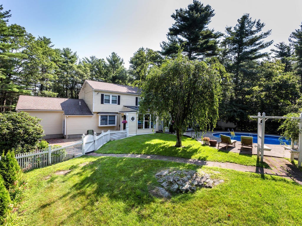 116 Daniels Road Rowley, MA 01969 - Photo 19 of 20 Gallery Image 19