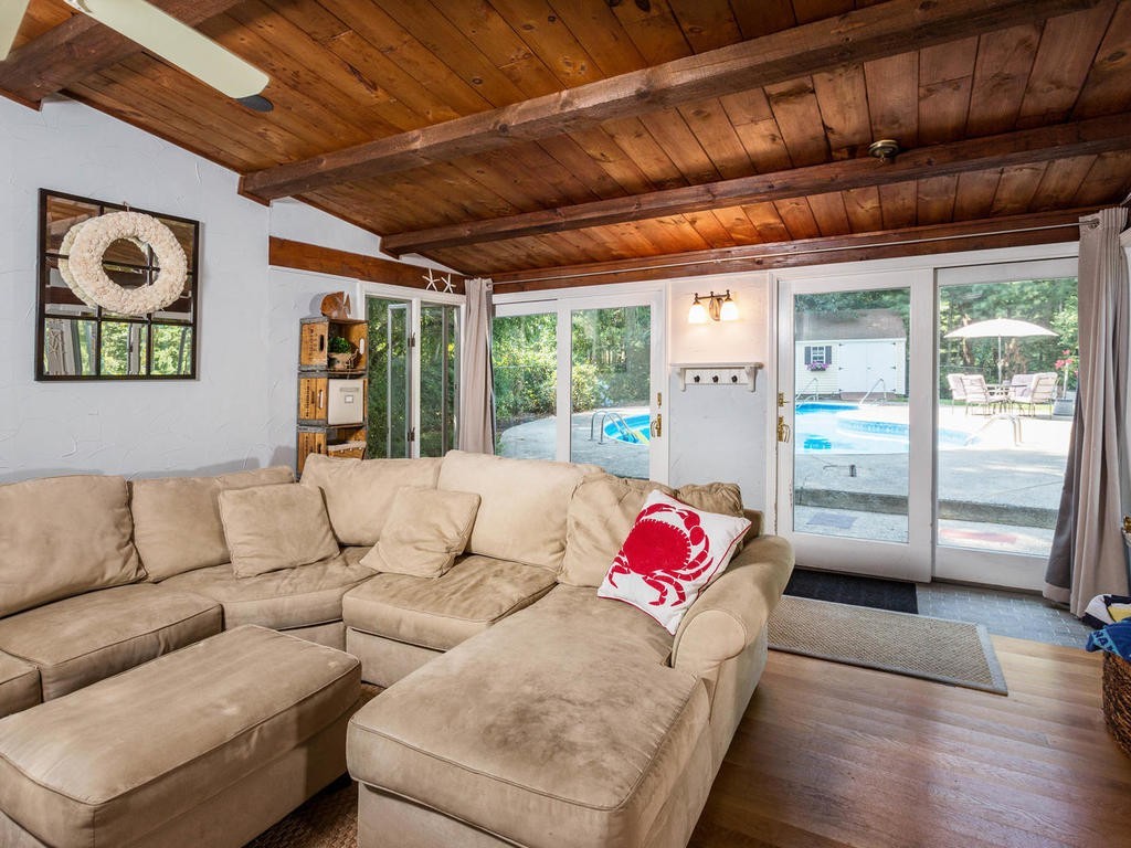 116 Daniels Road Rowley, MA 01969 - Photo 6 of 20 Gallery Image 6
