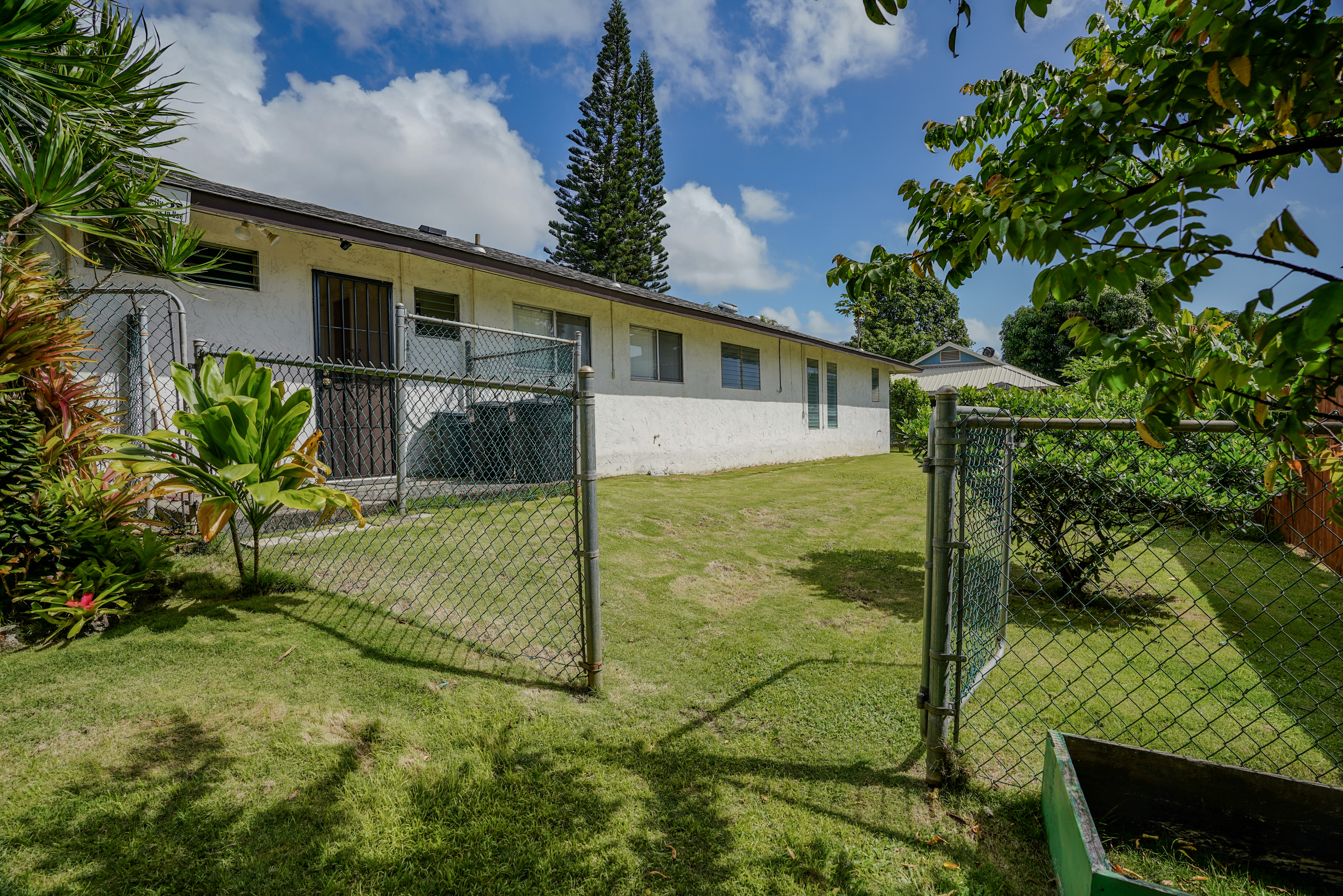 316 A Makani Road, Unit A Kapaa, HI 96746 - Photo 21 of 29 a house view with a garden space