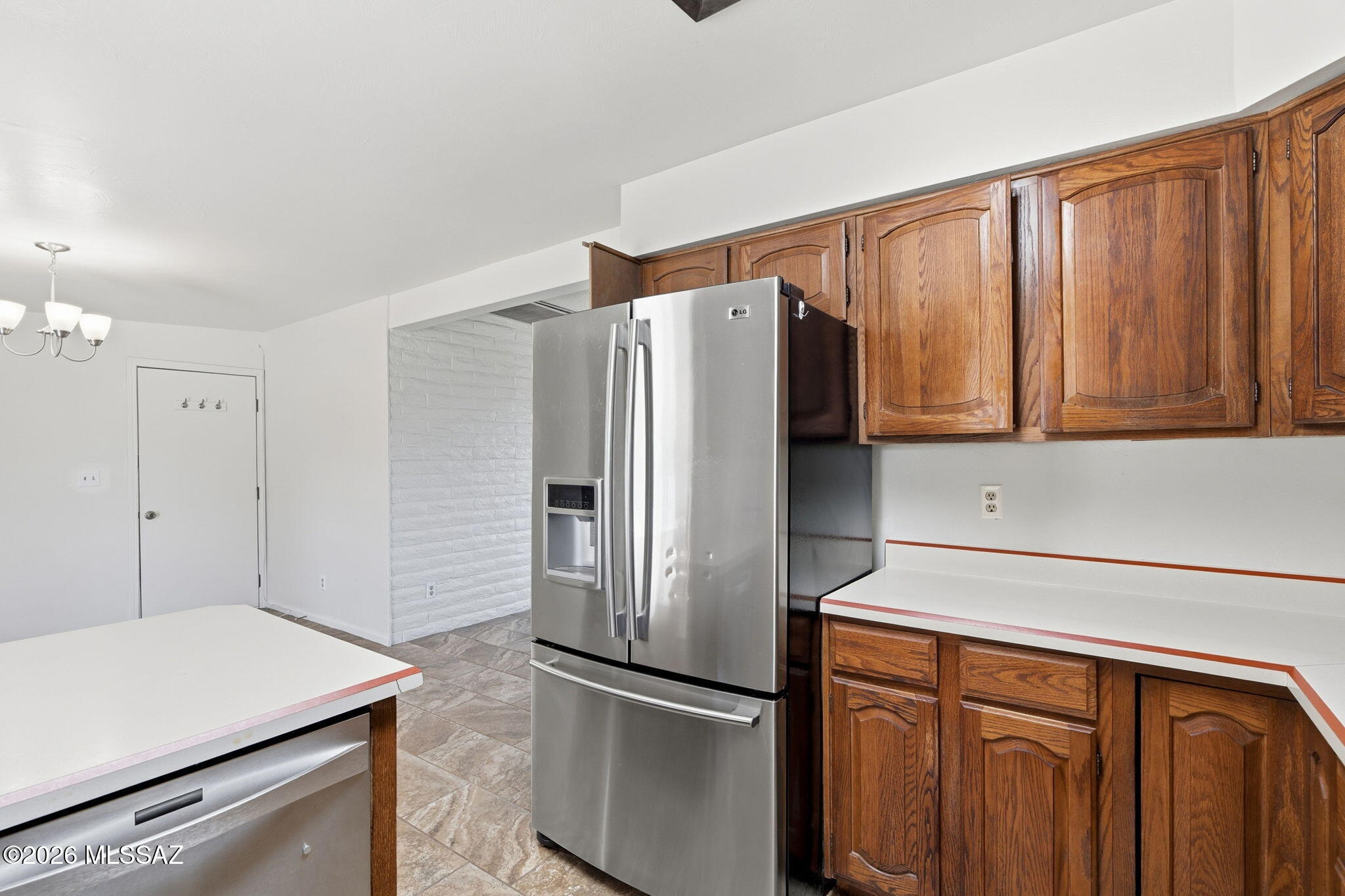 4241 South Kolb Road Tucson, AZ 85730 - Photo 21 of 50 Kitchen