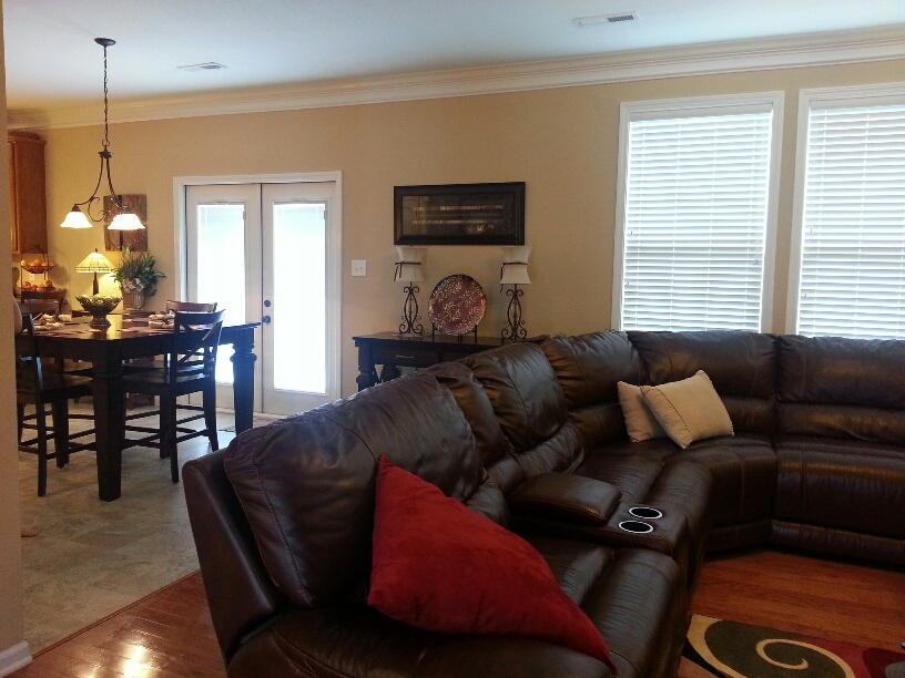11618 Edison Road Knoxville, TN 37932 - Photo 12 of 32 FamRm/B'fast area