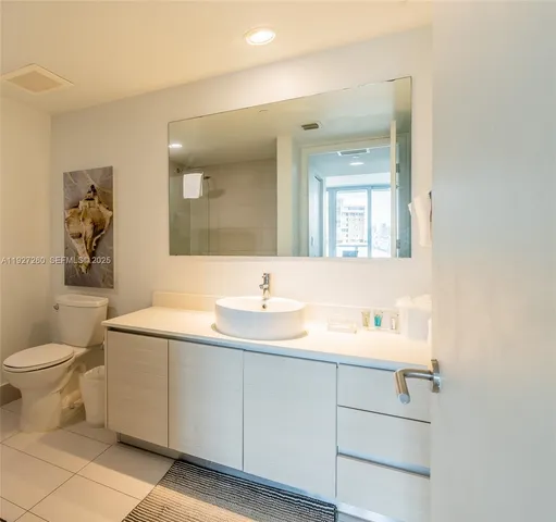 $439,000 | 2602 East Hallandale Beach Boulevard, Unit R809, Hallandale Beach, FL 33009