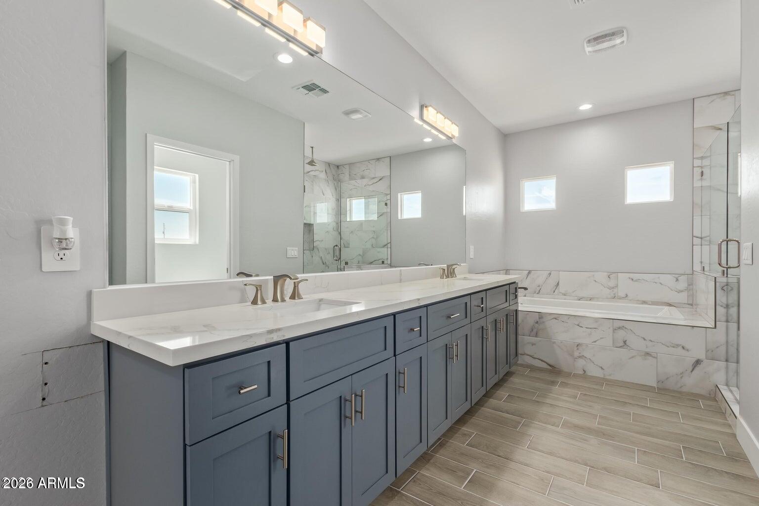 25123 Peak View Road Wittmann, AZ 85361 - Photo 29 of 48 Master Bathroom