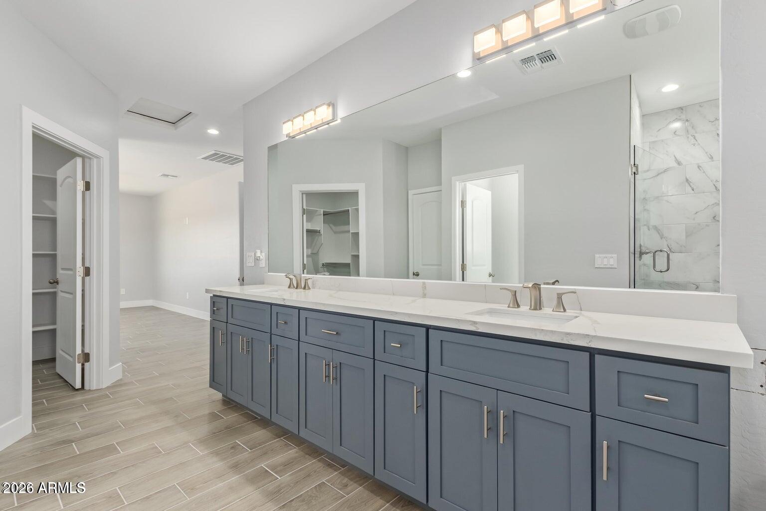 25123 Peak View Road Wittmann, AZ 85361 - Photo 31 of 48 Master Bathroom