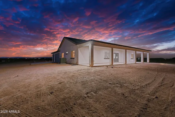 $589,900 | 25123 Peak View Road, Wittmann, AZ 85361