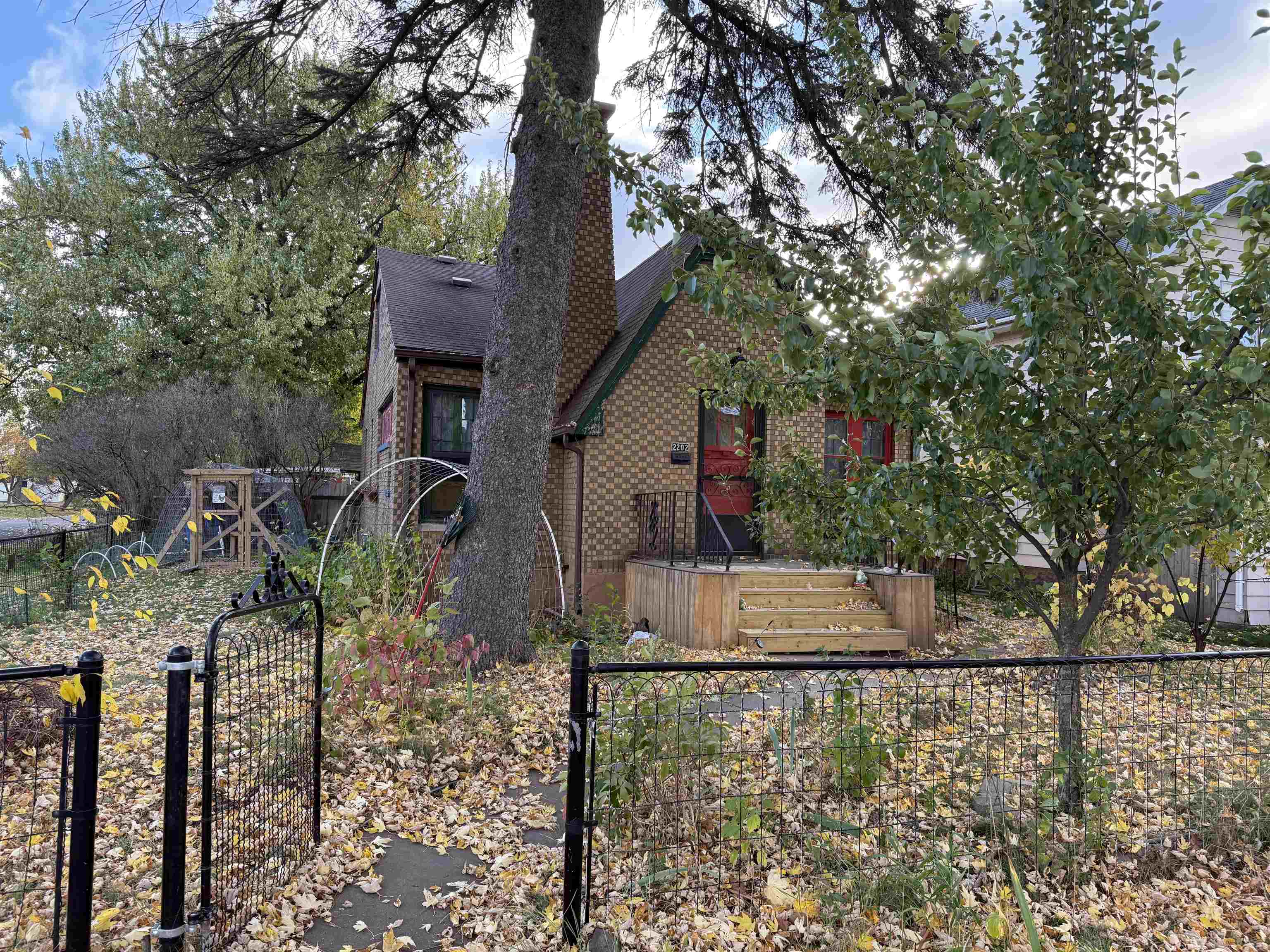 2202 Missouri Avenue Superior, WI 54880 - Photo 2 of 24